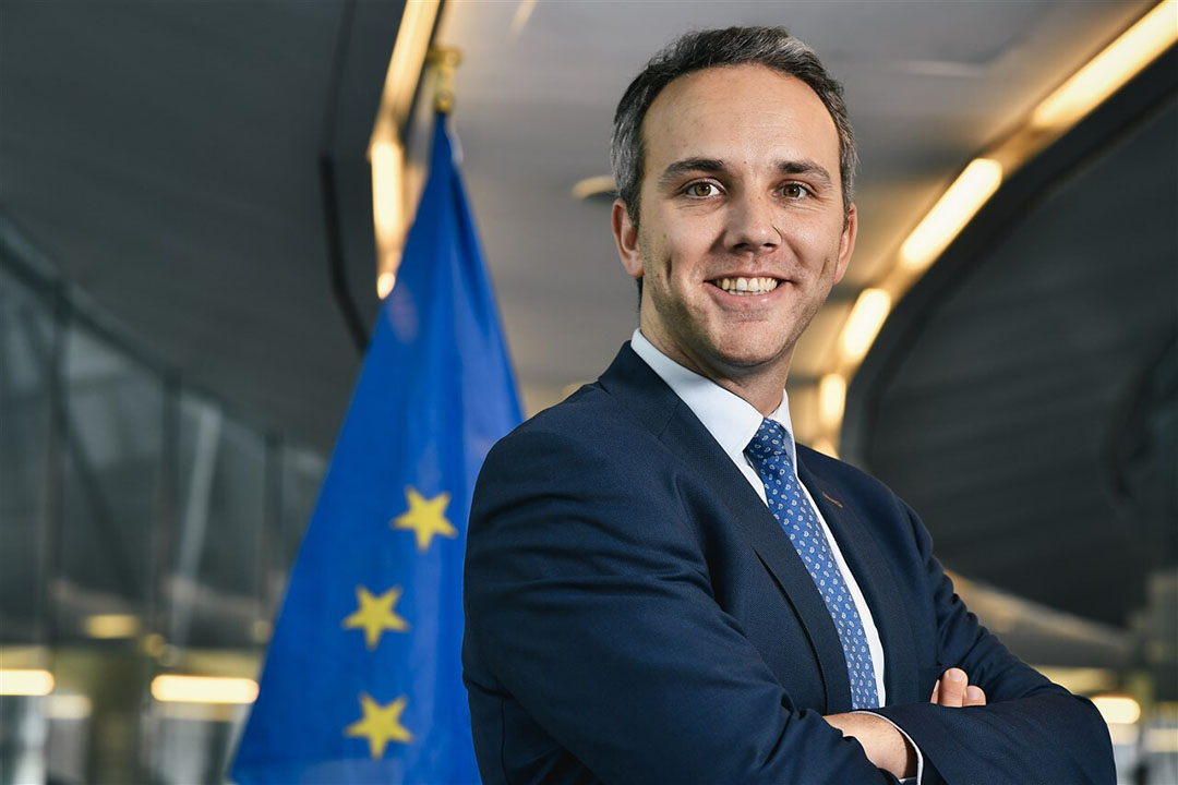 Tom Vandenkendelaere zou op 1 januari 2021 beginnen als CEO van Belgapom, maar neemt opnieuw zitting in het Europees parlement. - Foto: ANP