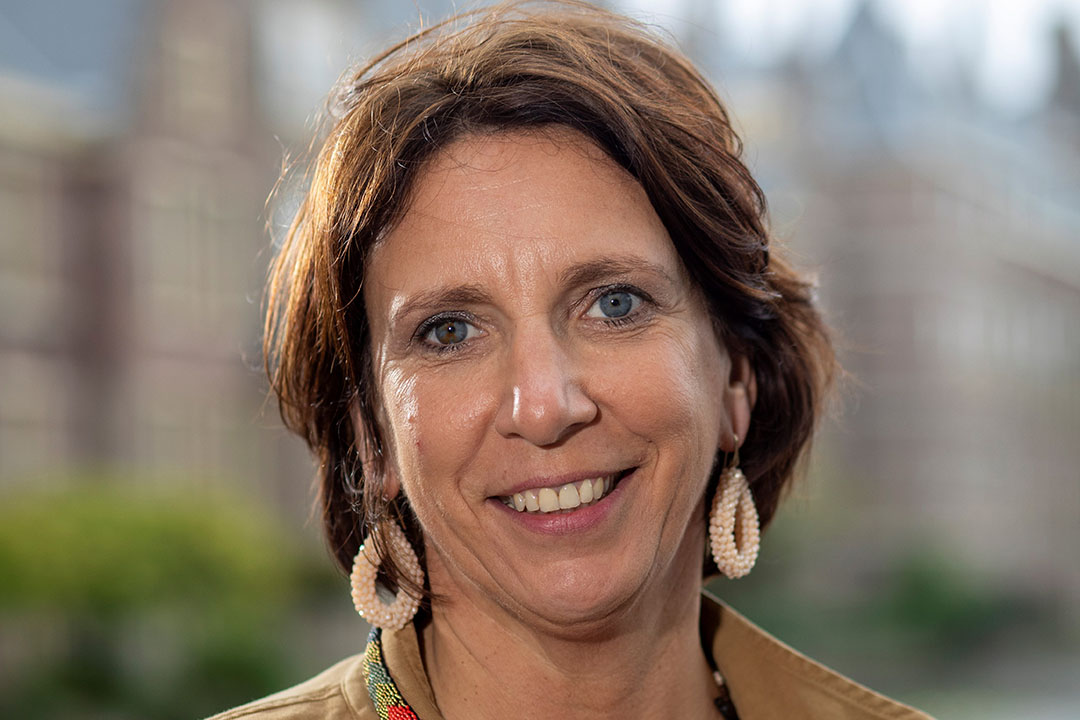 Na elf jaar vertrekt Helma Lodders (VVD) uit de Tweede Kamer. "Je moet in de politiek heel alert zijn op alles wat er gebeurt. Het belangrijkste werk in de Kamer is niet de debatten, maar juist het traject daarvóór." Foto: Roel Dijkstra