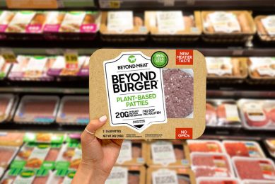 Vooral de retailverkopen in de Verenigde Staten daalden. In de supermarkten werd 16% minder omzet gemaakt. - Foto: Beyond Meat