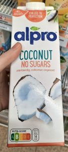 Een plantaardige zuiveldrink op basis van kokos met het Nutri-Score logo. Enkele producten hebben als experiment al een logo op de verpakking. - Foto: Food&Agribusiness