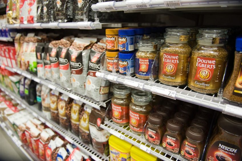 Voedingsconcern Nestlé leverde een tijdje geen Maggi, Nescafé, KitKat en Garden Gourmet aan supermarktketen Albert Heijn. - Foto: Novum RegioFoto