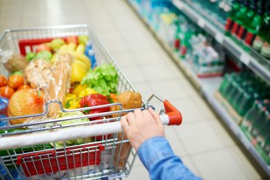 De omzet van supermarkten nam vorig jaar af met bijna een procent en het volume met 2,6%. - Foto: Canva