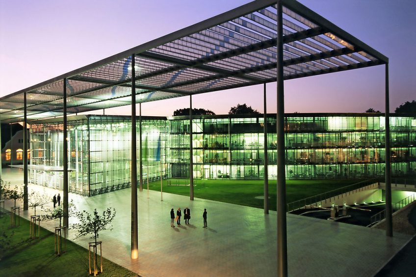 Het hoofdkantoor van Bayer in Leverkusen. - Foto: Bayer/Peter Ginter