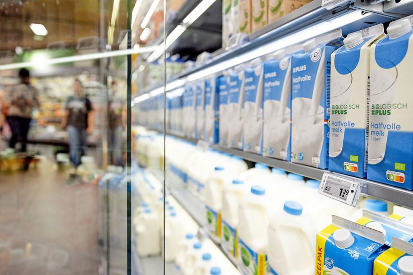 Voor zuivelproducten zijn  consumenten in een jaar tijd 17,3% meer kwijt. Foto: ANP