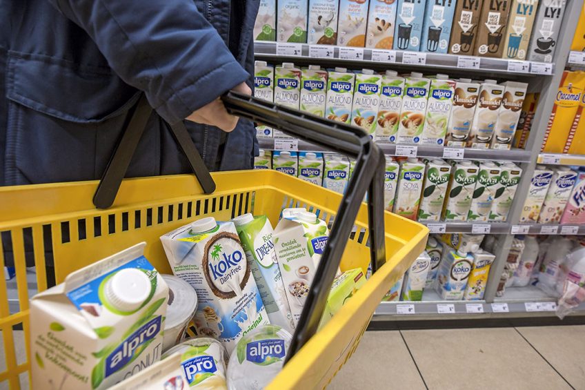 Veel consumenten kiezen voor melkvervangers vanwege gezondheidsredenen. - Foto: Koos Groenewold