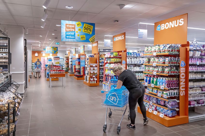 Consumenten kiezen steeds vaker voor goedkopere producten en aanbiedingen, blijkt uit onderzoek van Deloitte. - Foto: Albert Heijn,Yasmin Hargreaves