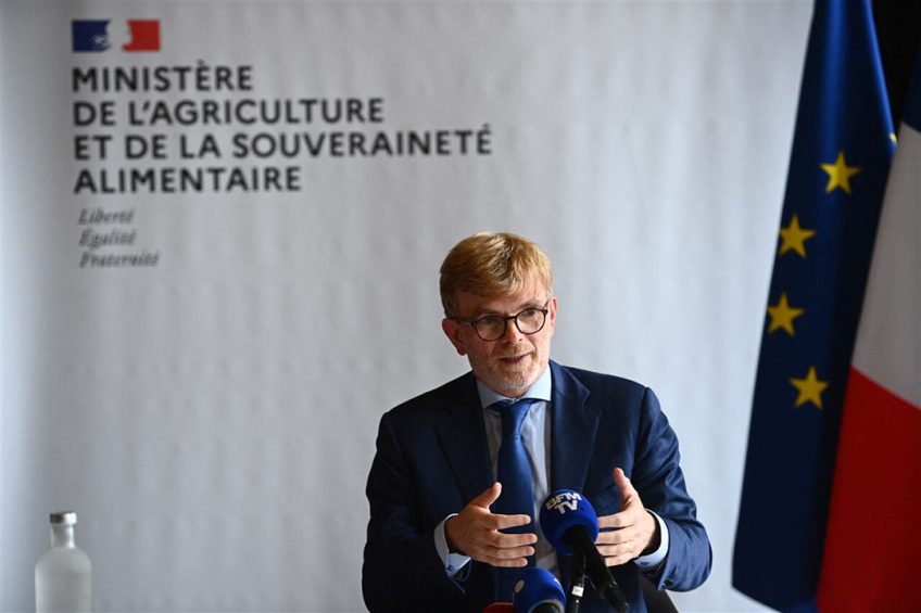 De Franse landbouwminister Marc Fesneau komt met extra steunmaatregelen voor de biologische sector die het moeilijk heeft. - Foto: ANP