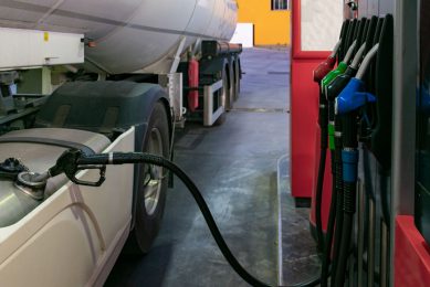 De dieselprijzen lijken voorlopig niet veel te gaan veranderen. - Foto: Canva/Miguel Perfectti