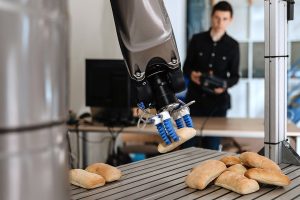 De voedingsindustrie schreeuwt om innovatie op het gebied automatisering en robotisering, aldus Bram de Vught van QING.